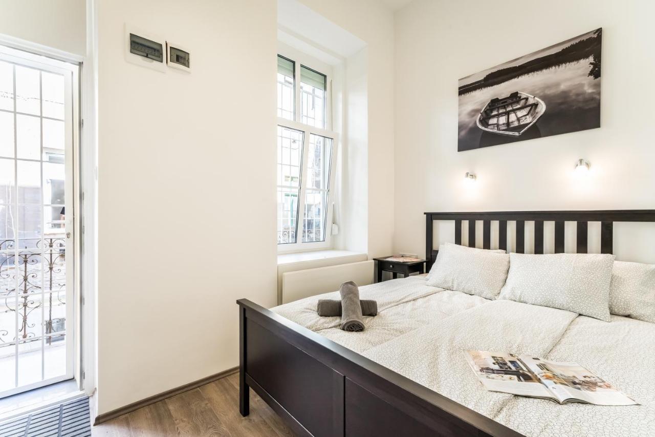 Cosy Studios In The Heart Of The City Budapeste Exterior foto